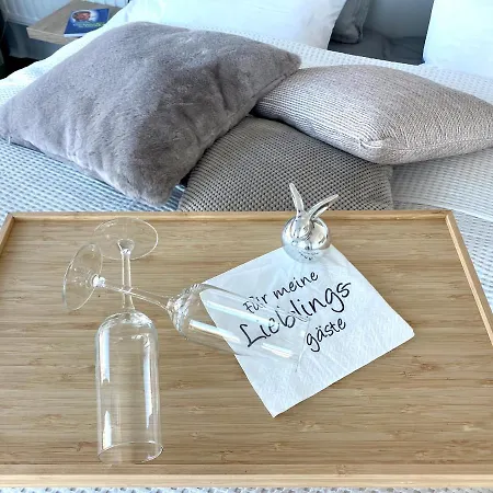 Helles Ueber Den Daechern Rostocks * Росток