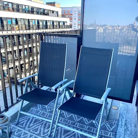 Helles Ueber Den Daechern Rostocks Apartman *