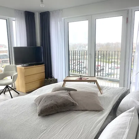 Helles Ueber Den Daechern Rostocks