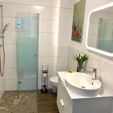 Helles Ueber Den Daechern Rostocks *