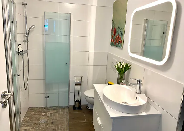 Helles Ueber Den Daechern Rostocks *